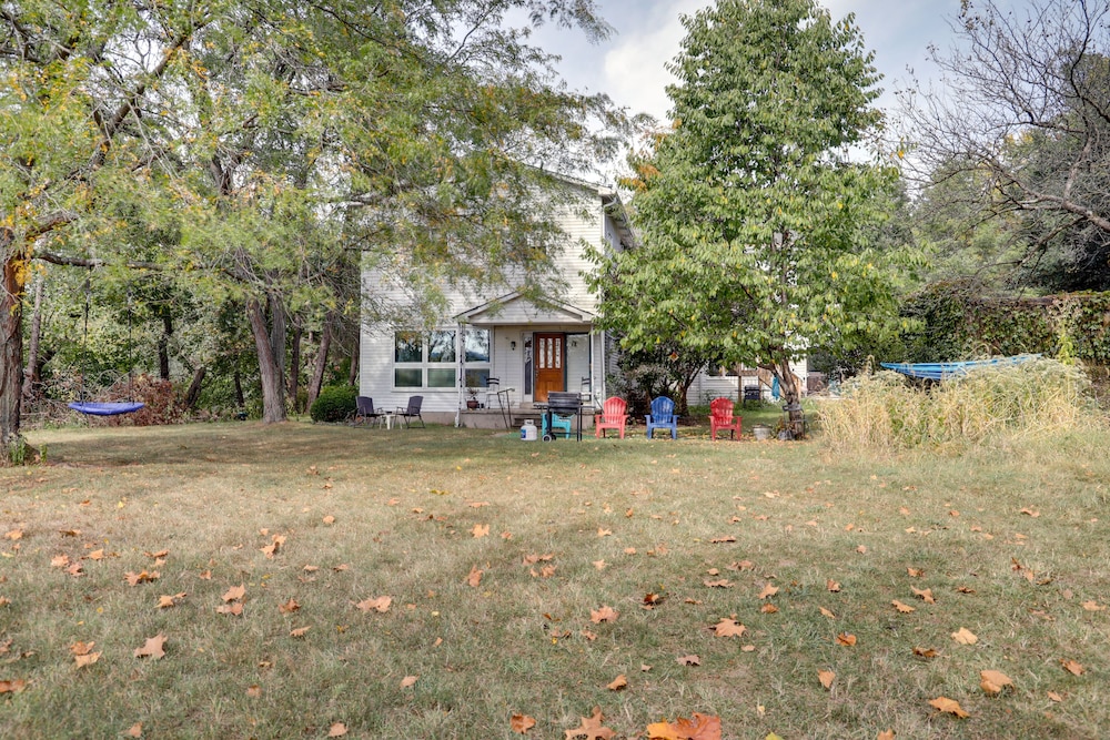 Charming Pittsburgh Home ~ 2 Mi to Downtown view 3