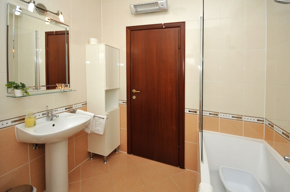 Apartments Roza