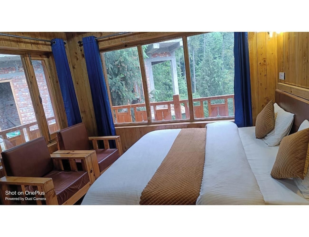 Harsil apple homestay