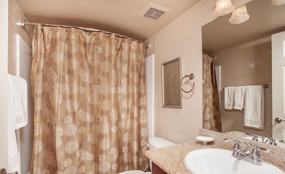 Sweet Escape By Signature Vacation Rentals