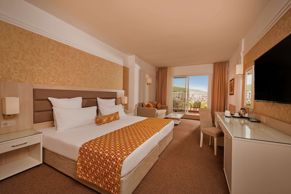 Dreams Sunny Beach Resort & Spa Premium All Inclusive