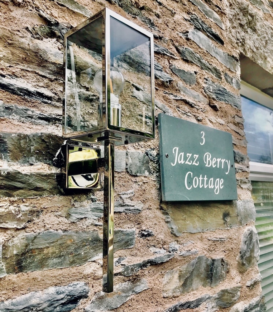 Cozy Cottage Retreat in Backbarrow