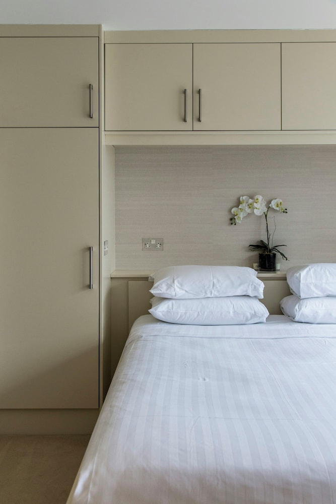 Cadogan Place IV by Onefinestay
