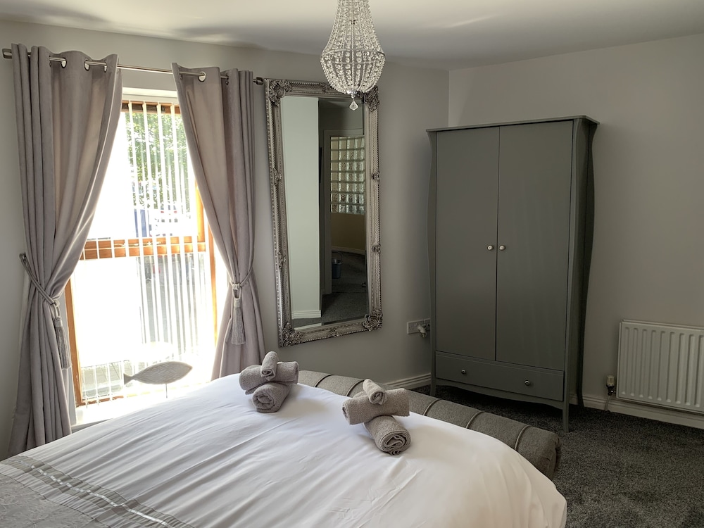 Harbour View Luxury Comfortable Holiday Apartment view 3