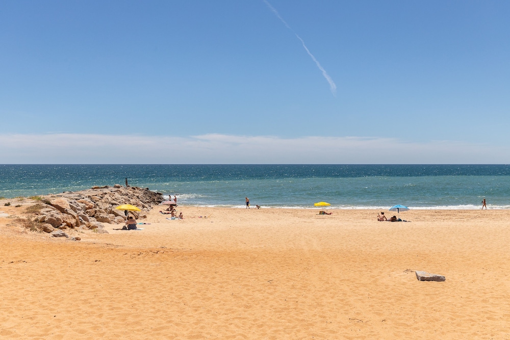 Superb Front Beach Carteia Flat