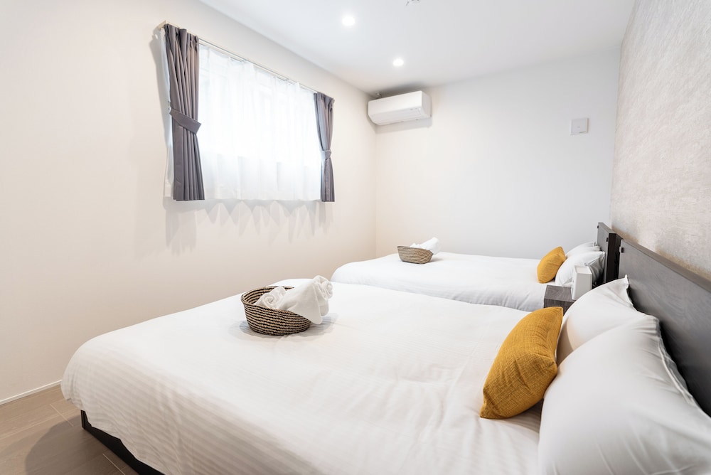 Grandioso Okinawa Pool Villa Onna 13B view 3