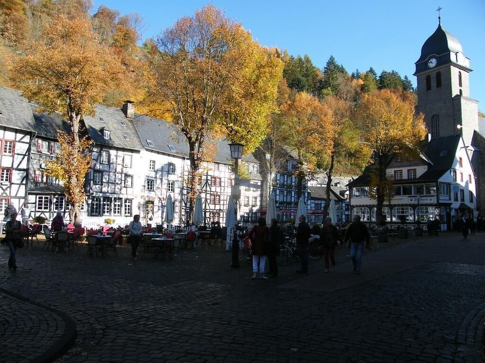 Photo 30