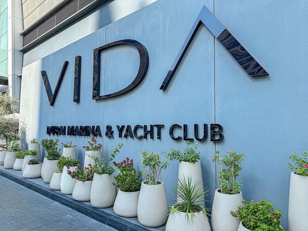 HiGuests - Vida Marina Yacht Club