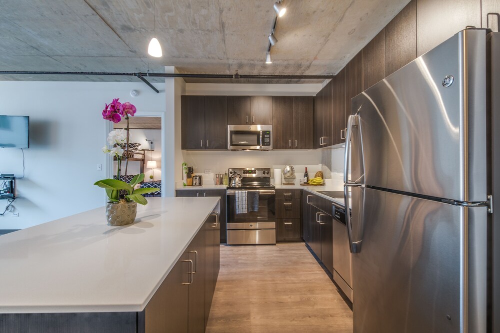 Wrigley Suites - Image 5