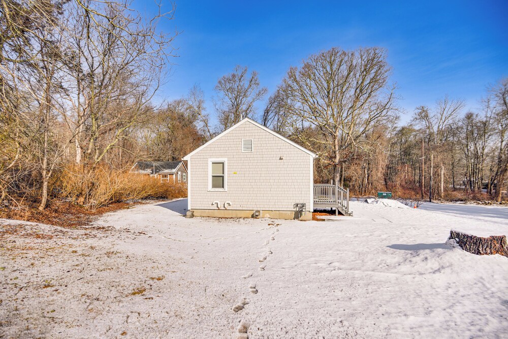 9 Mi to Beach: Home w/ Private Yard in Westport