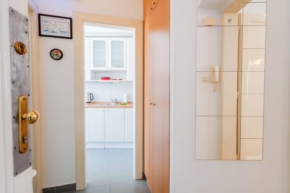 Cozy Studio in the Center of Zagreb view 5