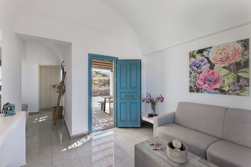 GTK Santorini Oia Sunset Villas