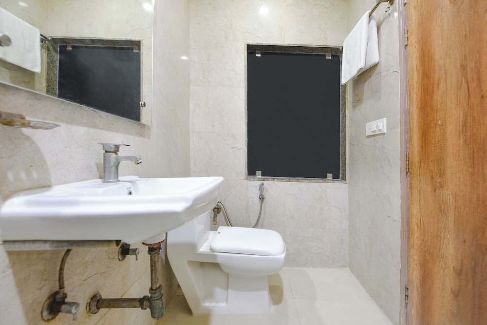 Fabhotel Sun Plaza