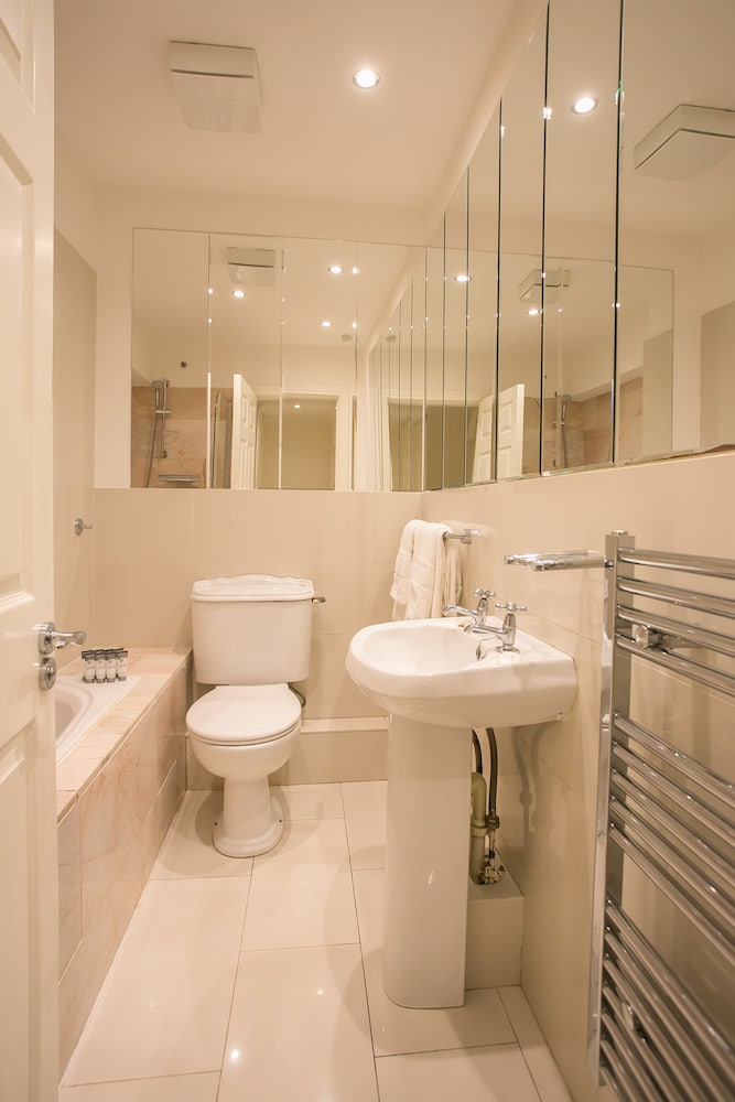 St Stephen's Green District Apartments 2