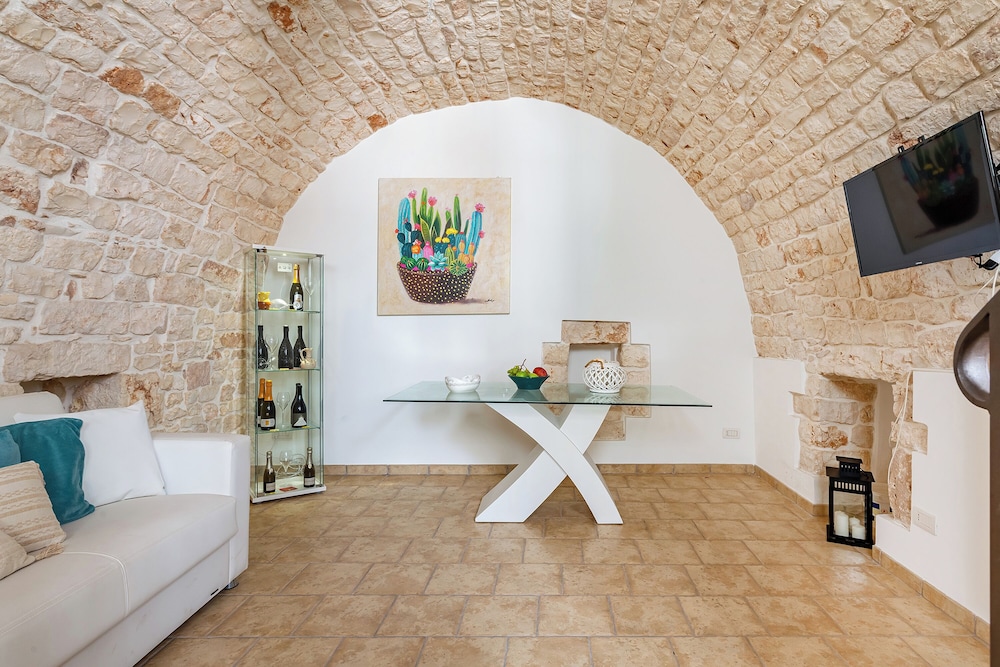 Helios Room