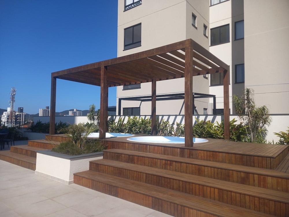 Skyline Comfort Club - Azul Celeste
