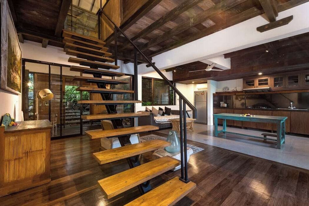Singing River Front Villa