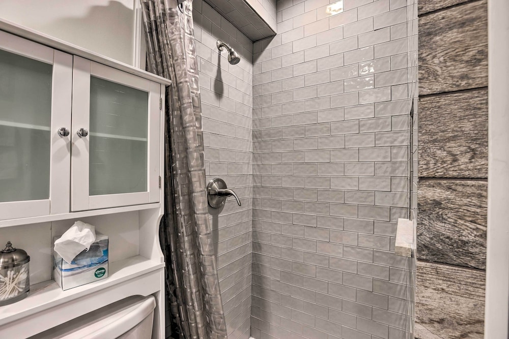 Auburn Vacations - Welcoming Auburn Studio - 1 Block to Campus! - Property Image 14