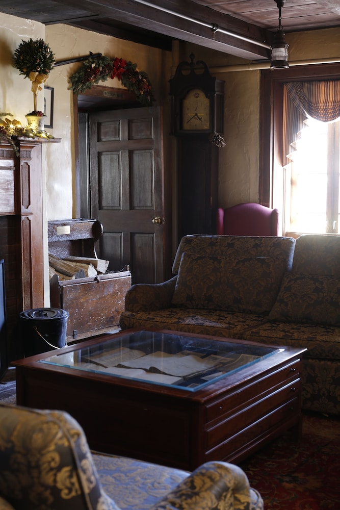 Beekman Arms and Delamater Inn