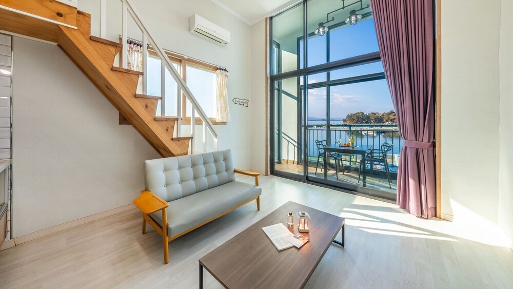 Yeosu Arungeorida Ocean View Pension