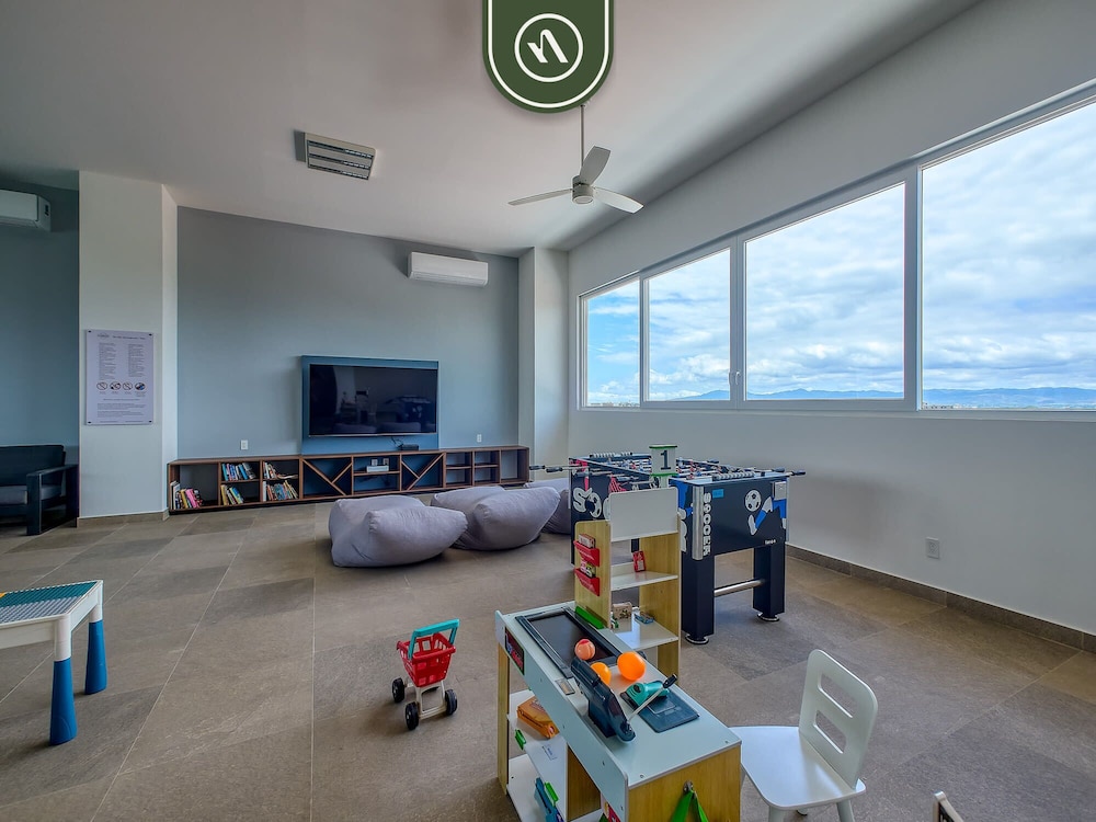2BR Penthouse in Nuevo Vallarta - Terrace - Pool