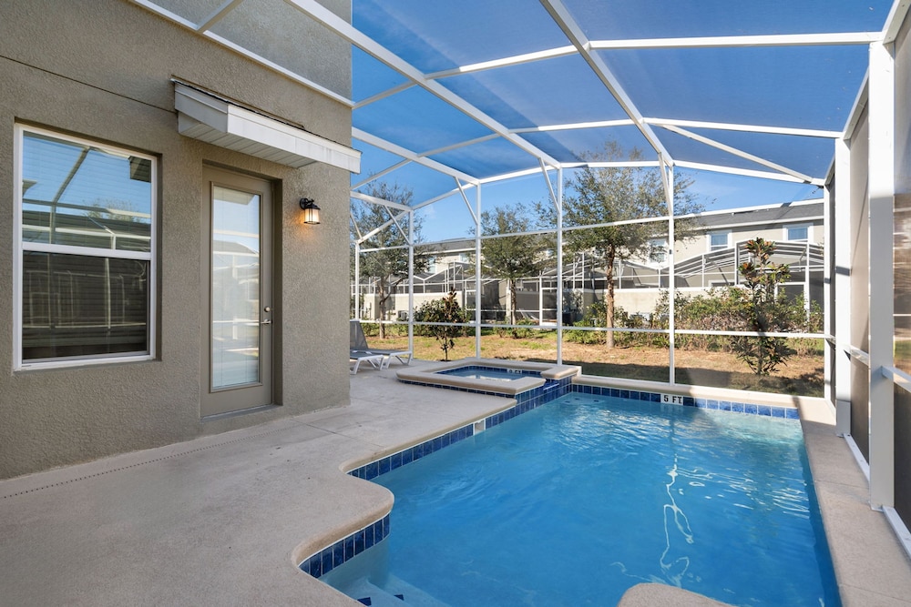 Chic 5bed Retreat Perfect for Family Getaways