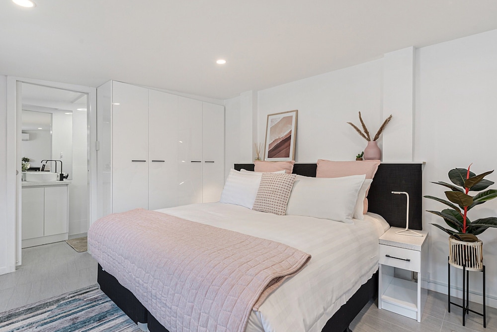 Comfy Studio Near Racecourse