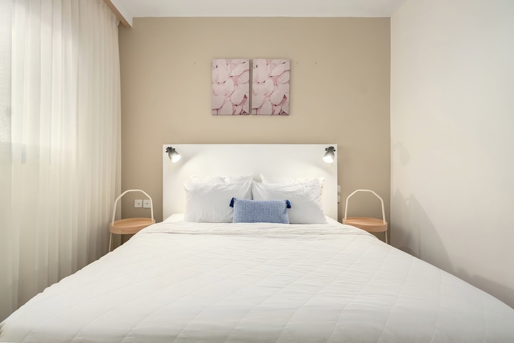 Royal Park Apt Resort by Sea N Rent