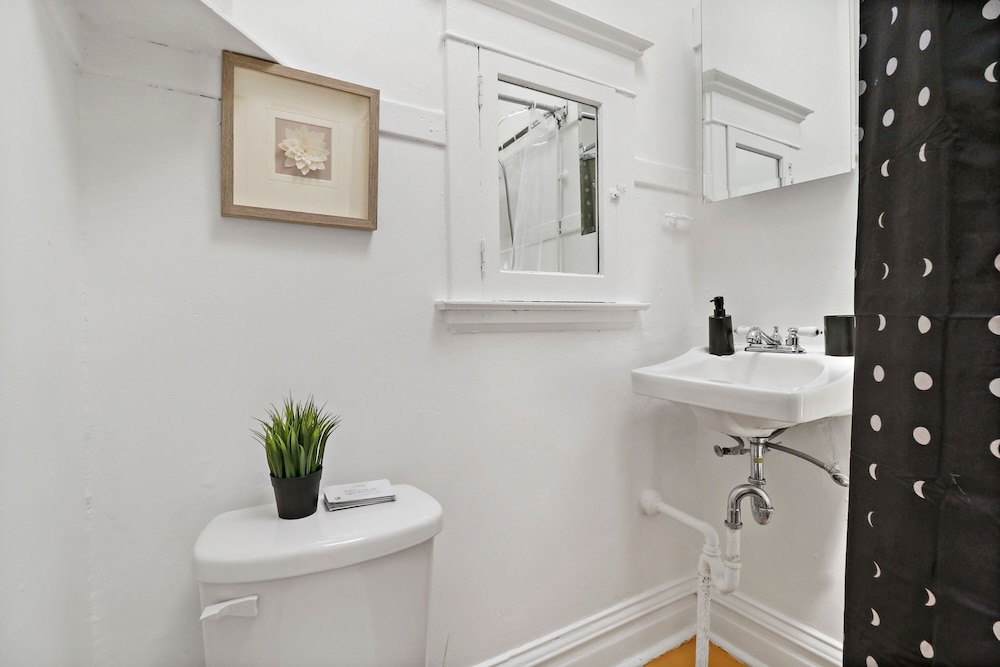Stylish 2BR - Clark 2