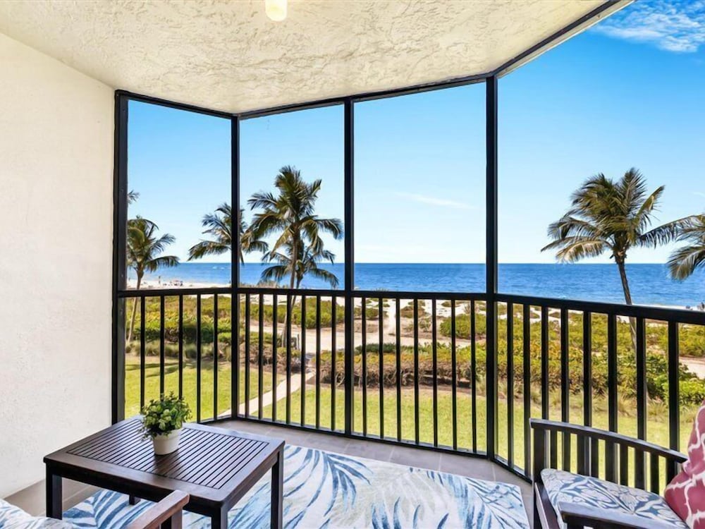 Riviera Club 204 by Distinctive Beach Rentals