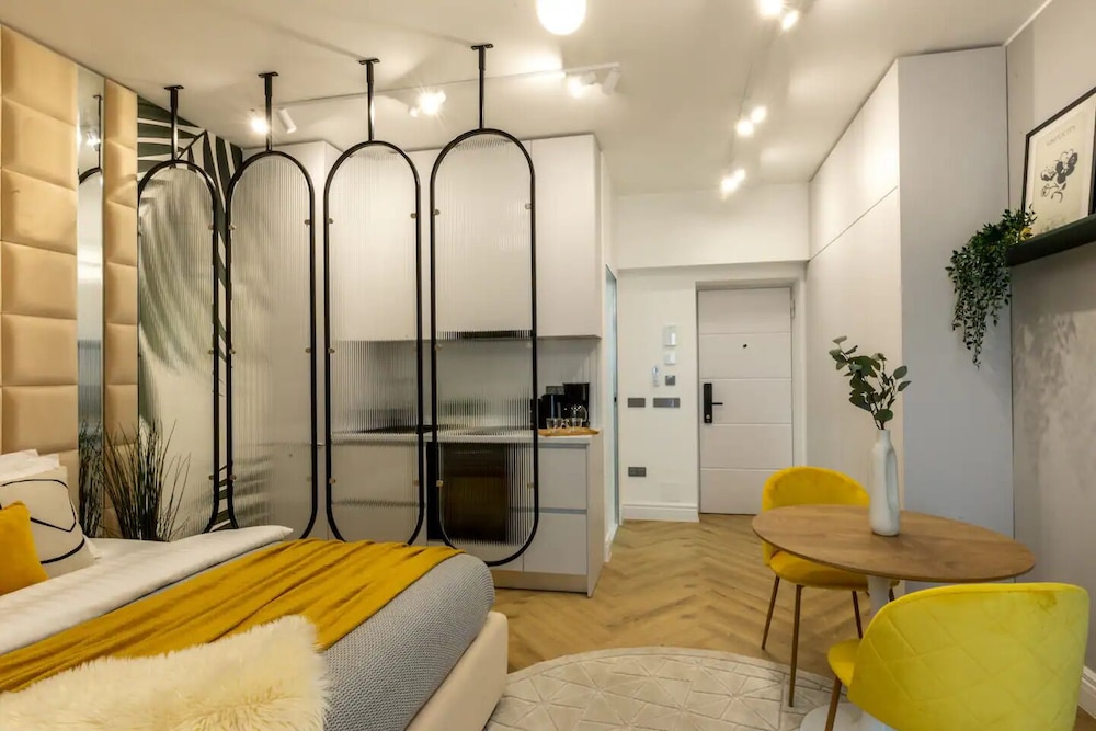 Aiastay Bucharest River Apartments