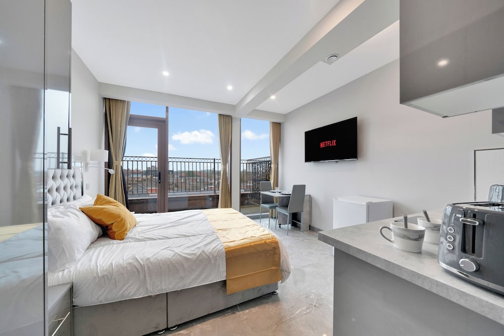 Hotel Studio Apartment in East London