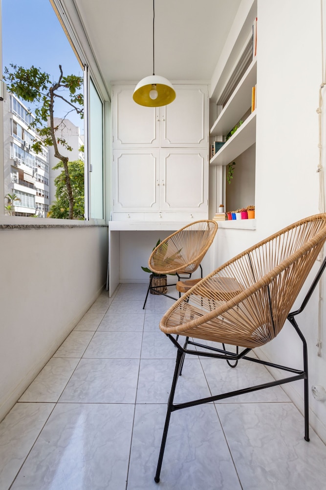 Beautiful in Ipanema Near the Beach Vp303b Z2