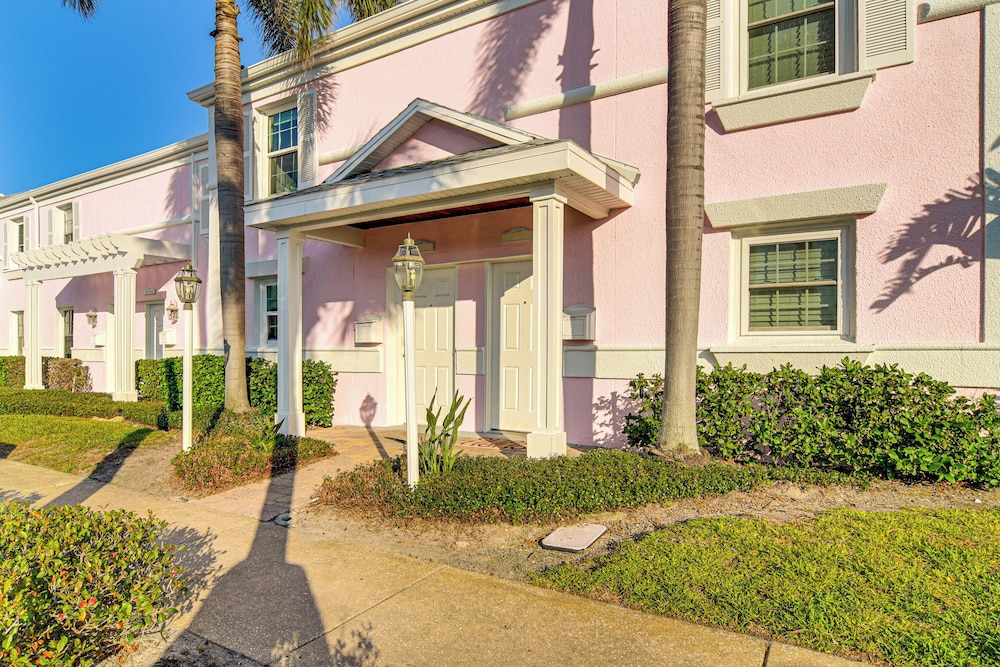Bayfront St Petersburg Retreat 4 Mi to Downtown!