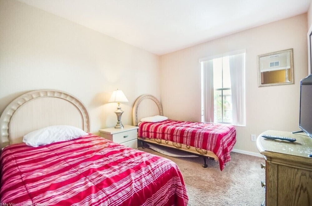 734lam Regal Palms Town Home