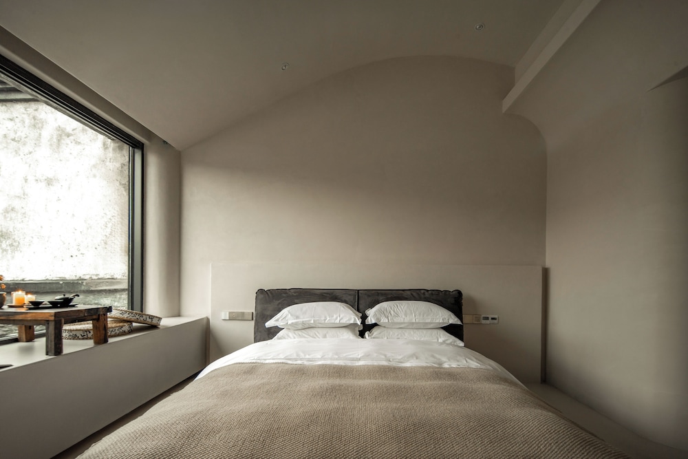 Jiangnanfu Bed and Breakfast
