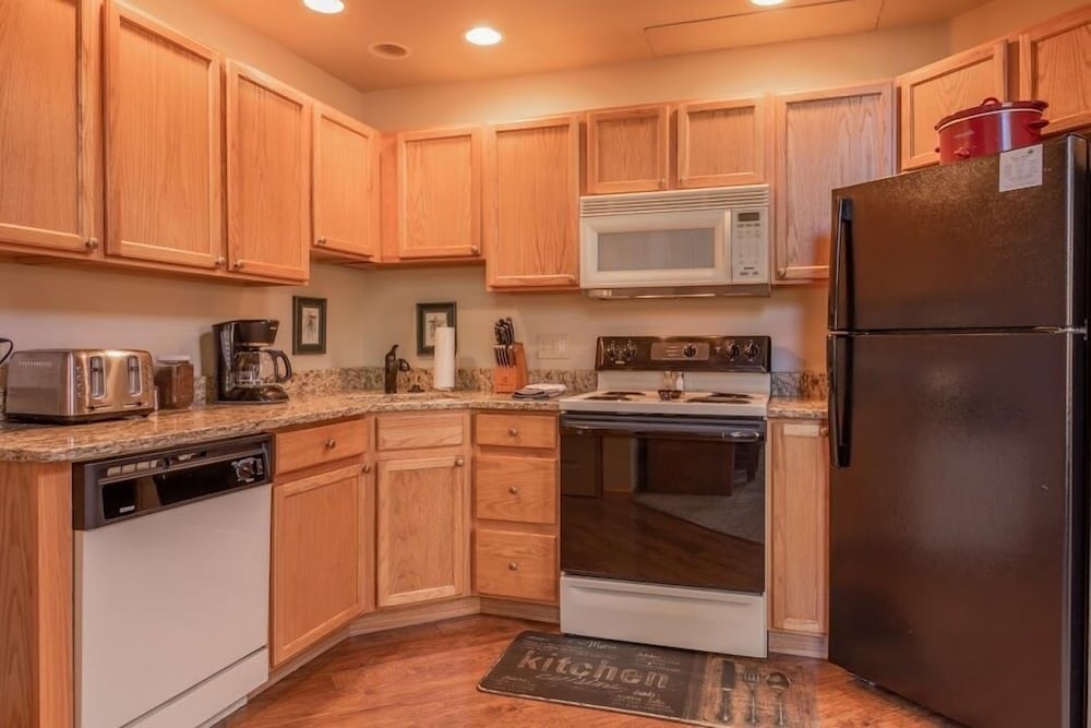 Riverwood on Fall River - Property Image 13