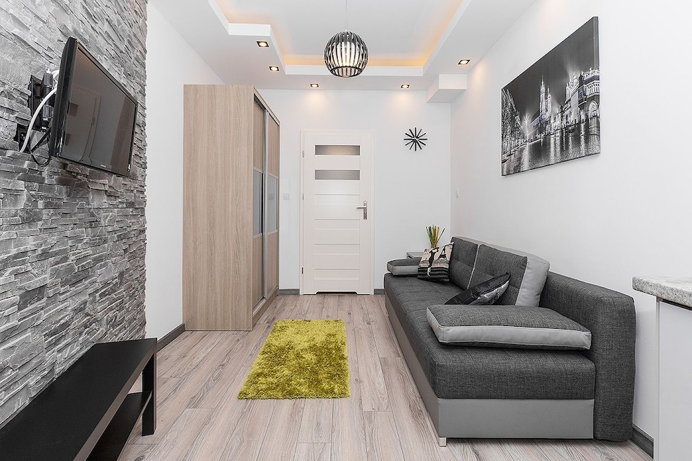 EchoDom 3 Apartments