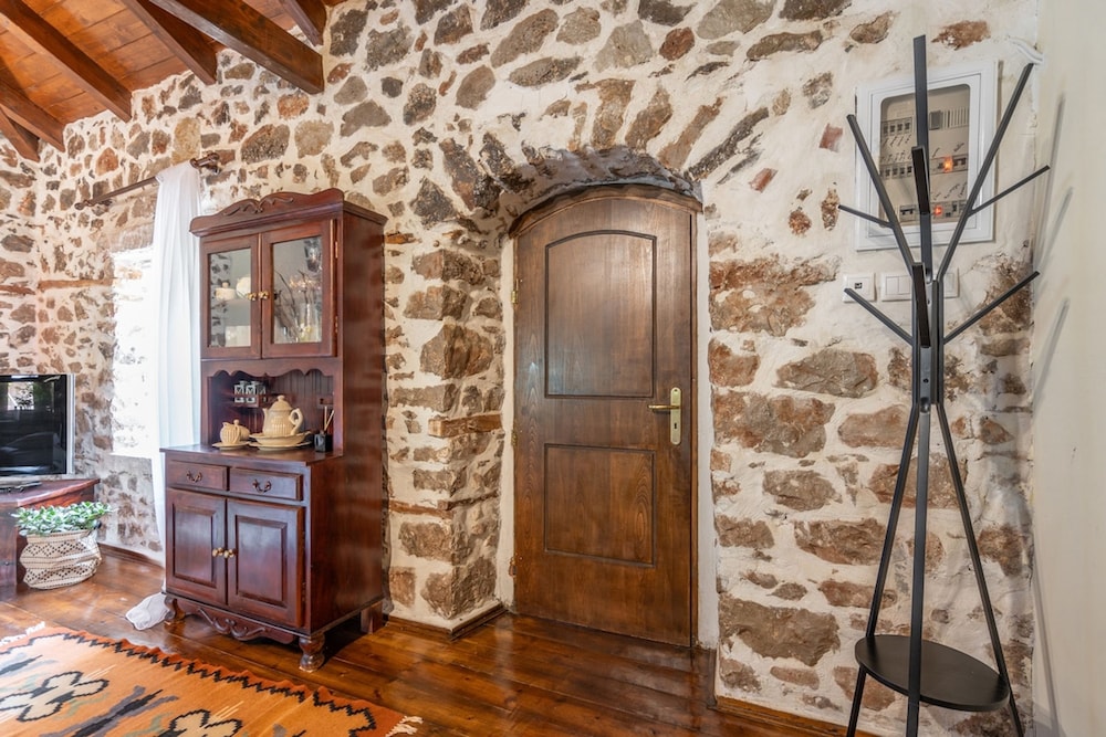 Stirida Stone House Stirida Stone House