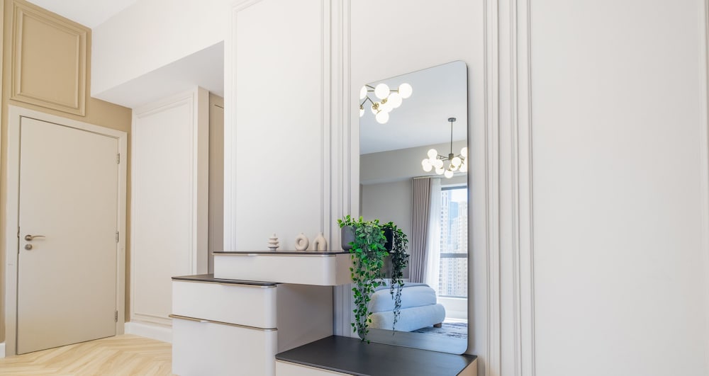LUX The Luxurious Central JBR Suite 2