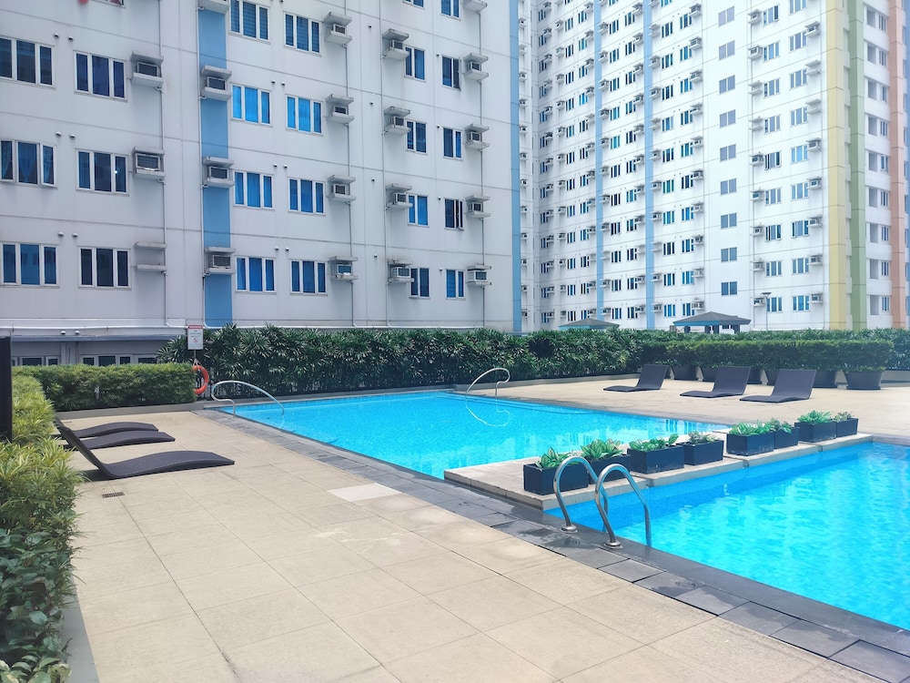 Tum's Mplace Staycation 17th Floor Tower D