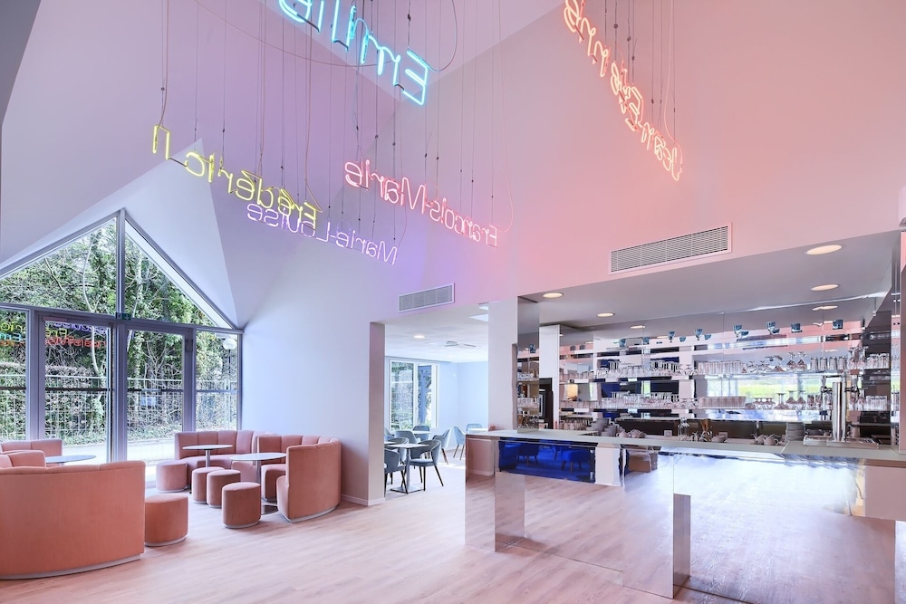 Ferney-Voltaire Vacations - The Residence Hotel - Property Image 5