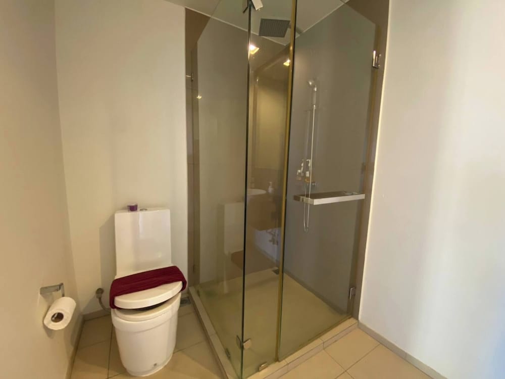 Sea View High Floor 2 Bed Room-excellent Location
