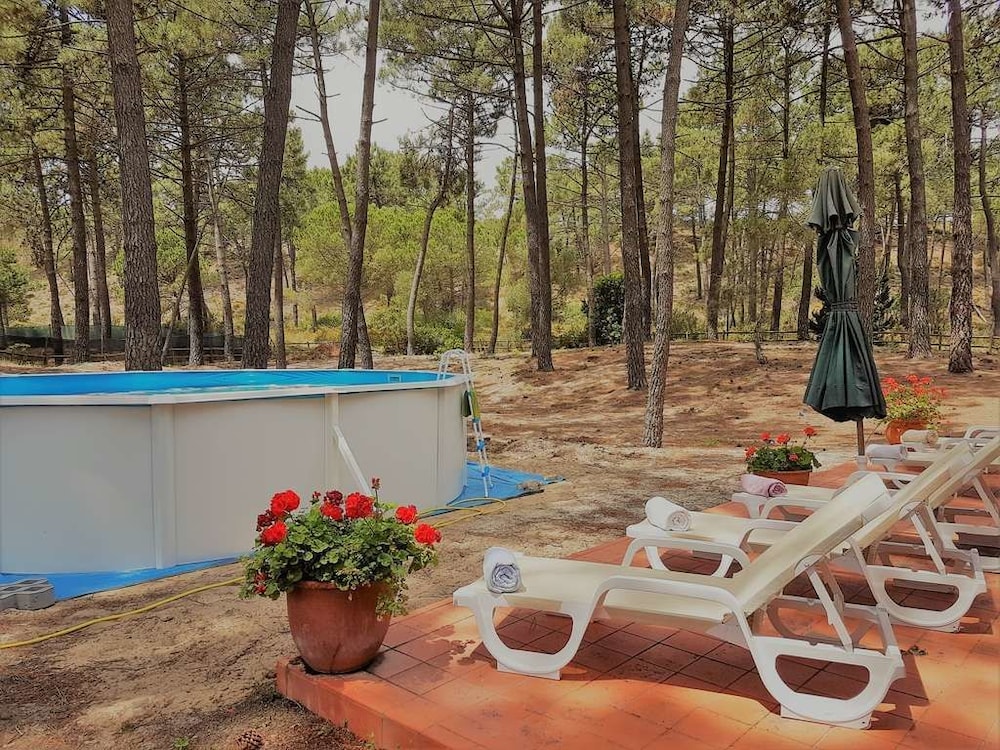 Aroeira Golf and Beach Cottage by Host-Point