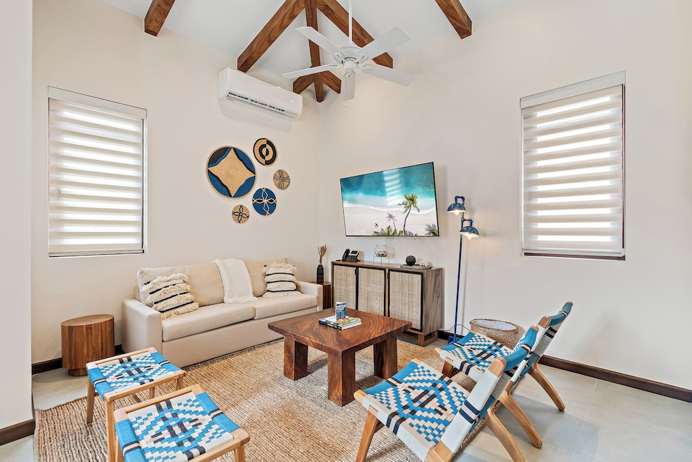Stylish Condo in the Heart of Las Catalinas with Vibrant Design & Exclusive Beach Club Access