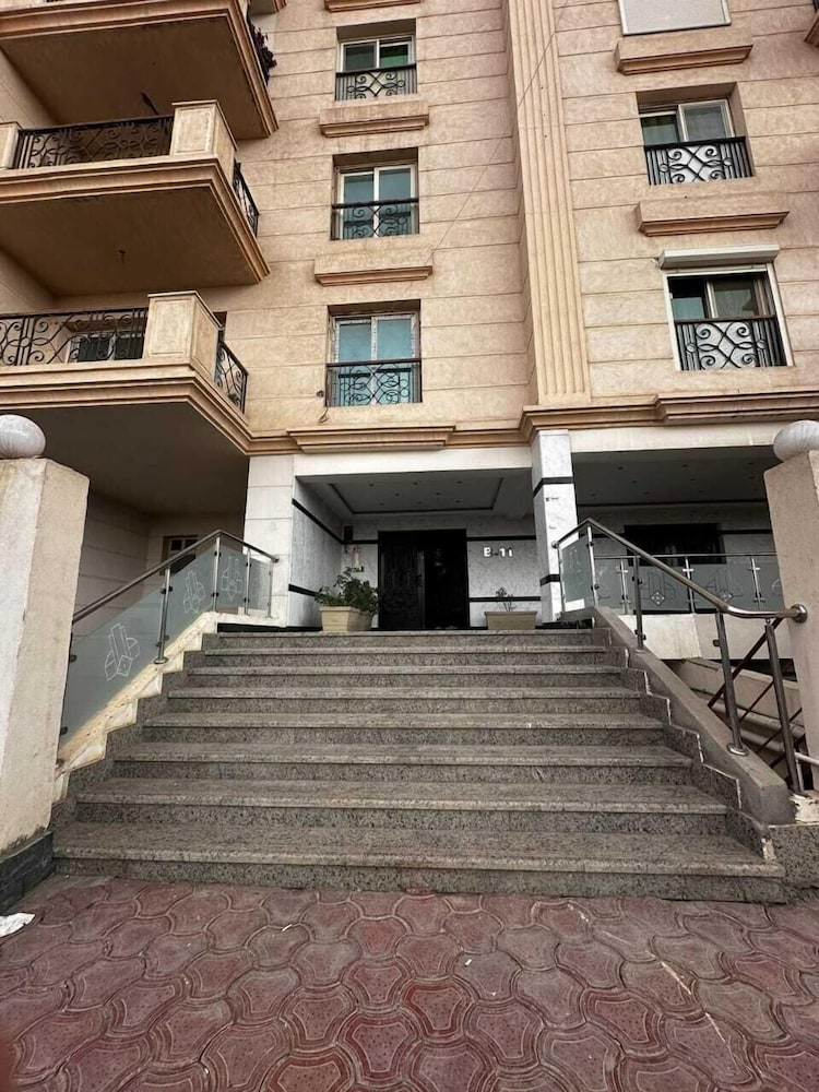 Lovely 3-Bedroom Apartment Maadi