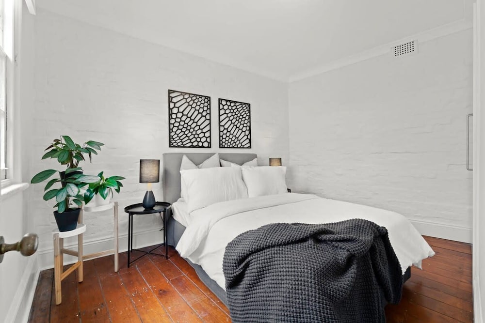 Perfect Laneway Terrace Surry Hills