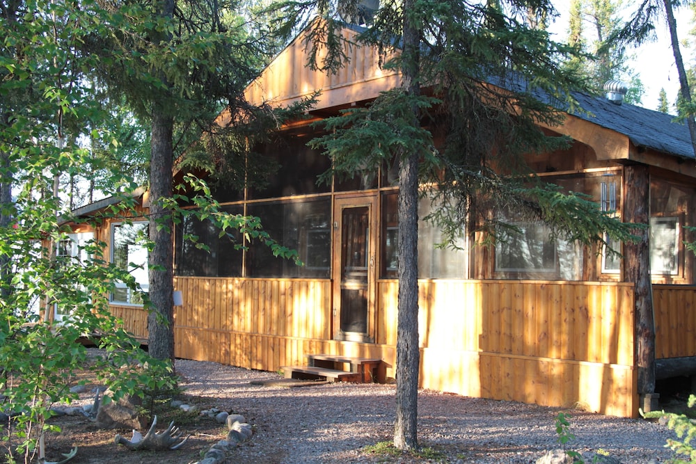 Minor Bay Lodge & Outposts