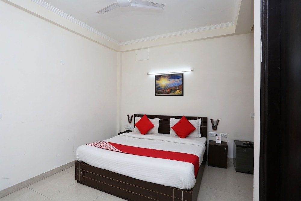 OYO 6540 Tirupati Residency