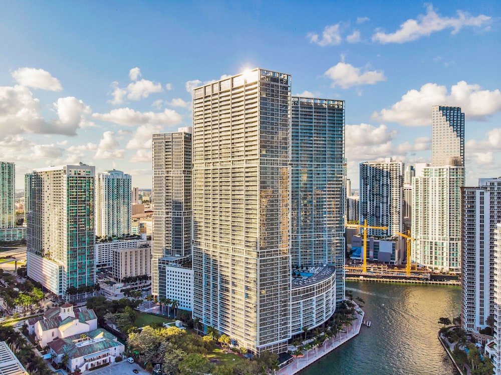 Majestic PH in Brickell-Top Amenities